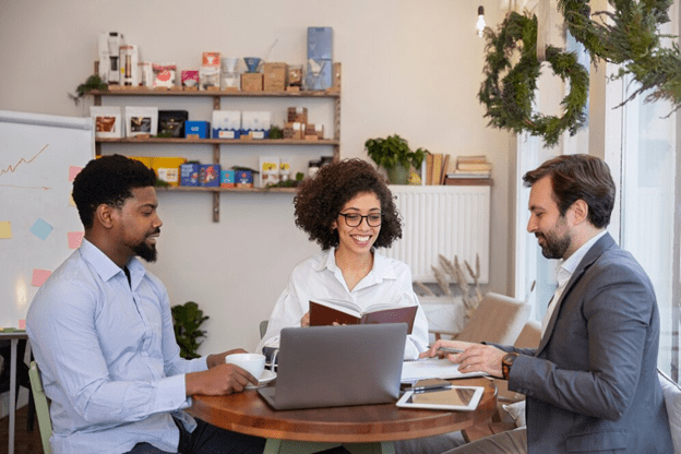 workforce employees at a table photo